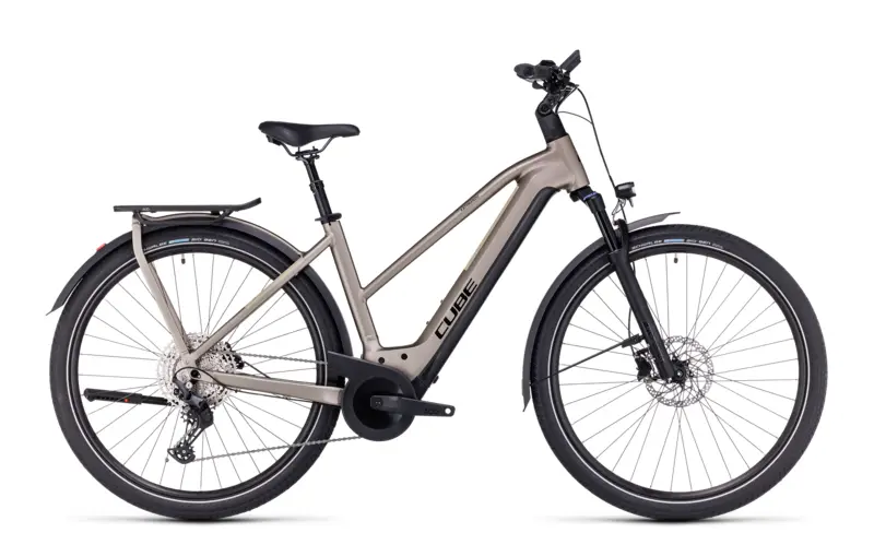 Cube Kathmandu Hybrid Pro 625 flashstone´n´black