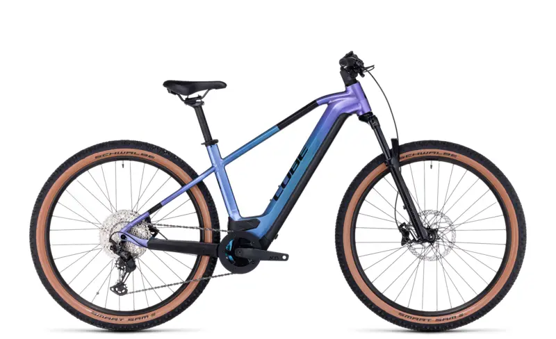 Cube Reaction Hybrid Race 625 switchblue´n´black Modell 2023