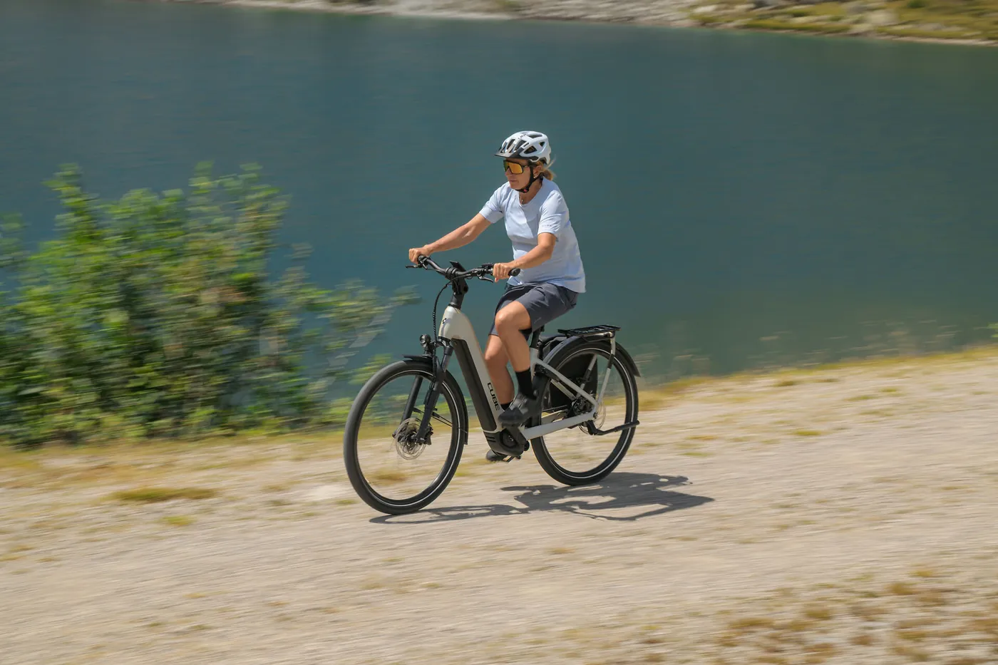 CUBE Kathmandu Hybrid bei Fahrrad Schmidt in Bad Tabarz